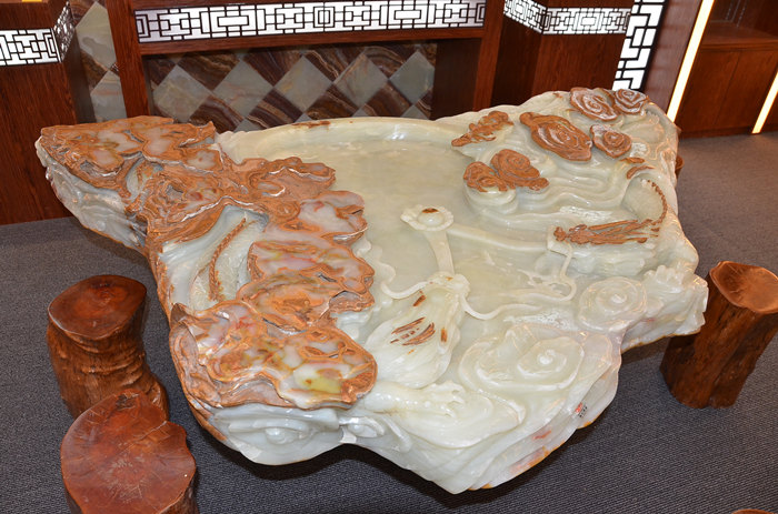 高端石材品牌,玉石產品,玉石茶幾,龍美達石材集團,尚石珍品