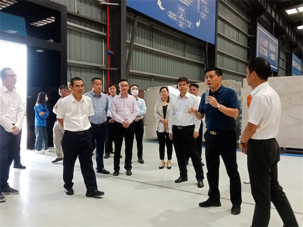 龍美達石材集團主辦云浮市工商聯“鏘鏘云商行”第一期活動
